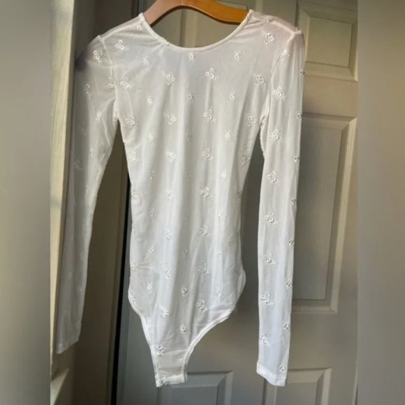 NWT Free People Floral Mesh Embroidered Bodysuit - Picture 3 of 9